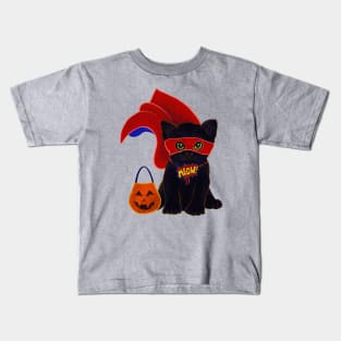 Halloween Kitten Dressed As A Superhero Costume Kids T-Shirt